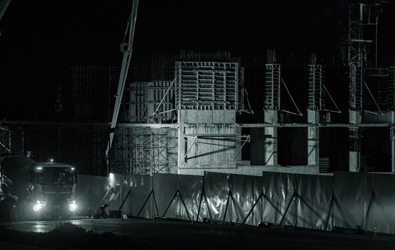 Garden Town: a night pour under floodlights